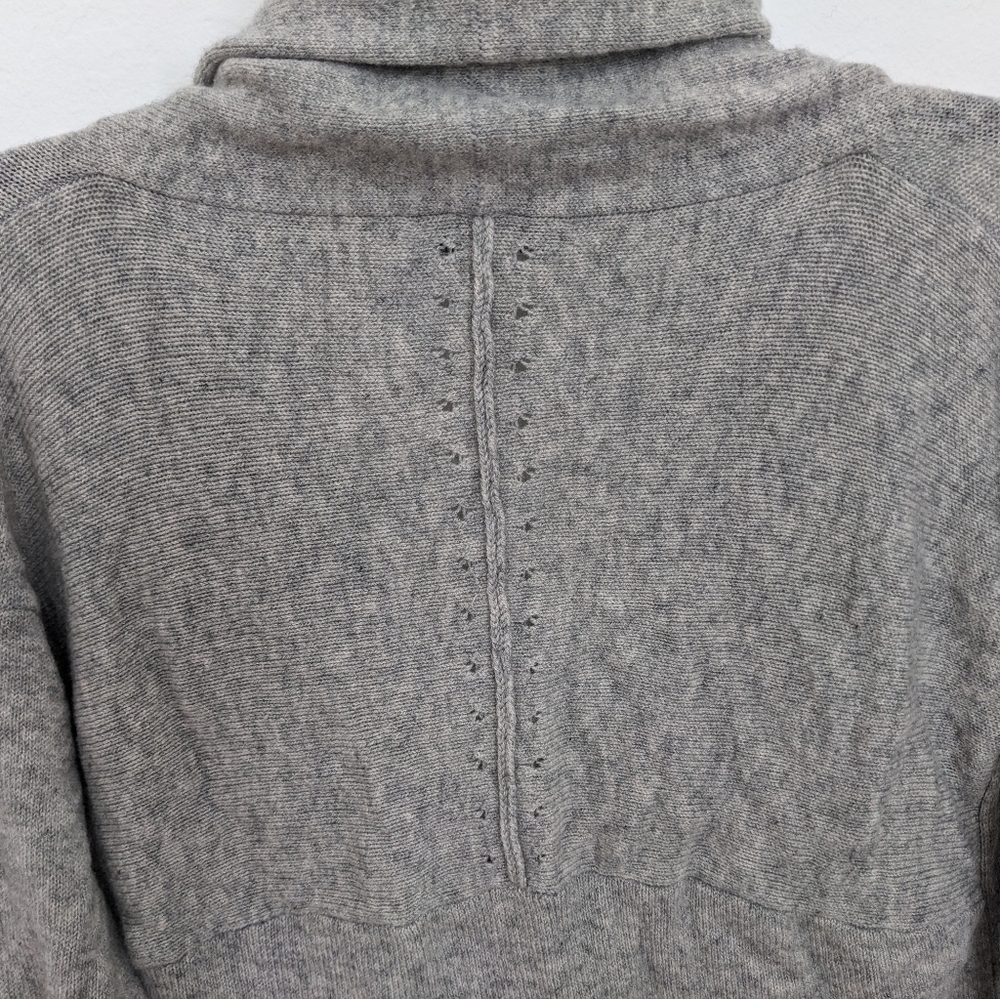 Banana Republic Gray Cashmere Cardigan Sweater Size Small - Picture 3 of 6